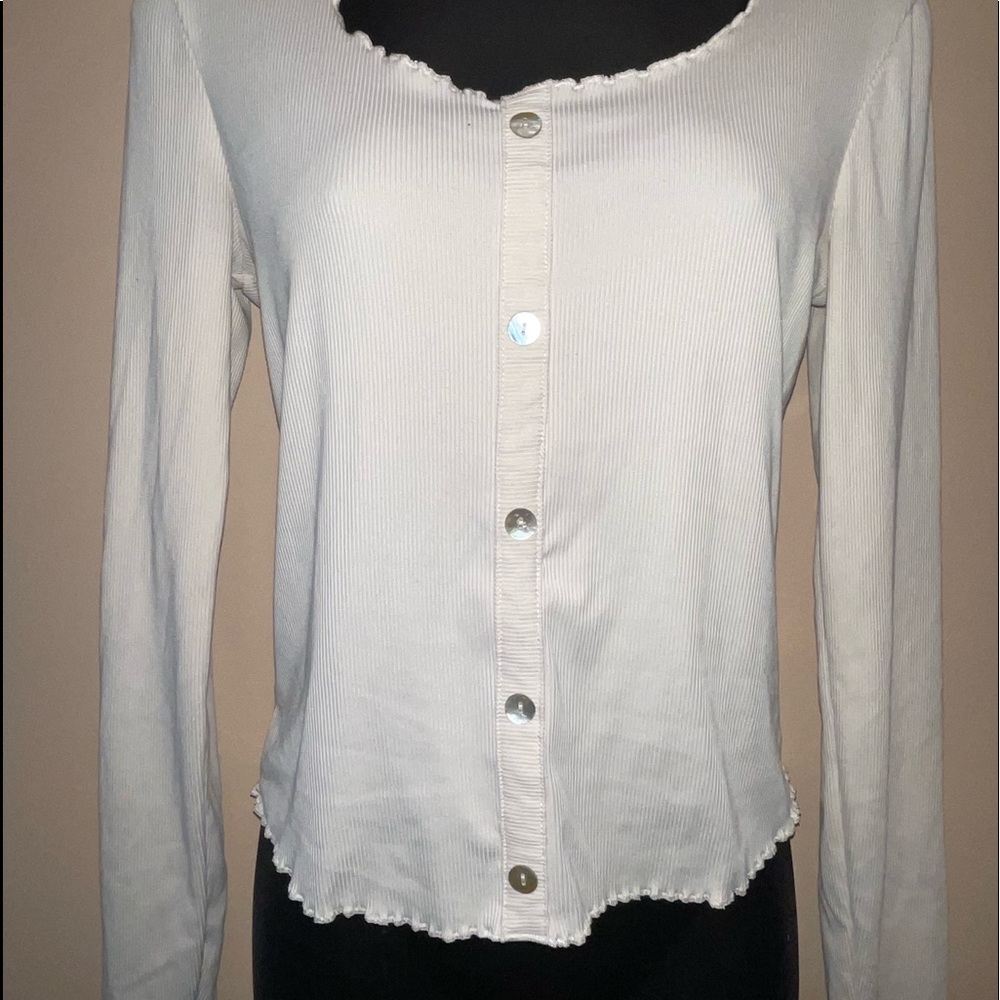 Long sleeved scallop detail shirt